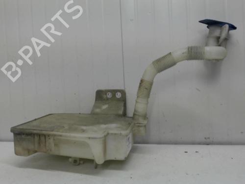 Used Windscreen washer tank VW CADDY III Box Body/MPV (2KA, 2KH, 2CA, 2CH) 1.6 TDI (102 hp) 27118541