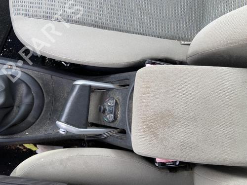 Used Seat buckle RENAULT MEGANE II Estate (KM0/1_) 1.9 dCi (131 hp) 27175905