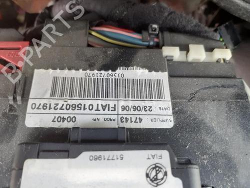 Used Steering column stalk ALFA ROMEO 159 Sportwagon (939_) 2.4 JTDM (939.BXM1B) (210 hp) 27120843