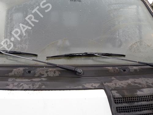 Used Front wiper motor RENAULT TRAFIC Van (T_, P_, V_) 2.5 D (75 hp) 27109797