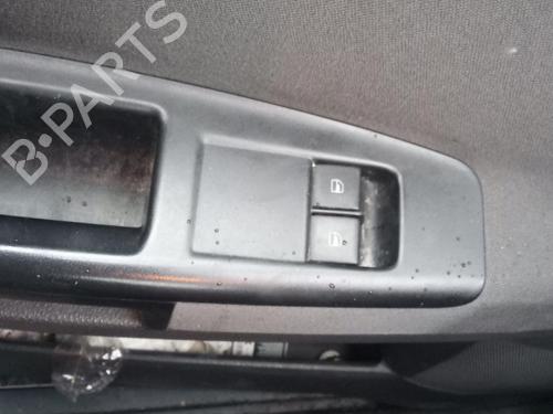 Used Left front window switch VW POLO (9N_, 9A_) 1.2 12V (64 hp) 27144428