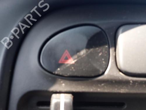 Used Warning switch HYUNDAI H-1 / STAREX Bus (A1) 2.5 TCi (101 hp) 27139623