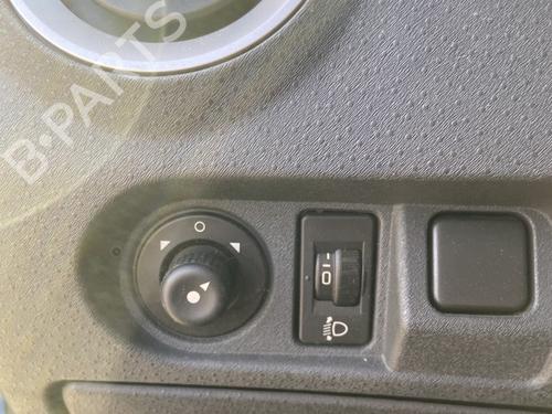 Forlygtekontakt CITROËN C3 I (FC_, FN_) 1.4 i (73 hp) 32483371