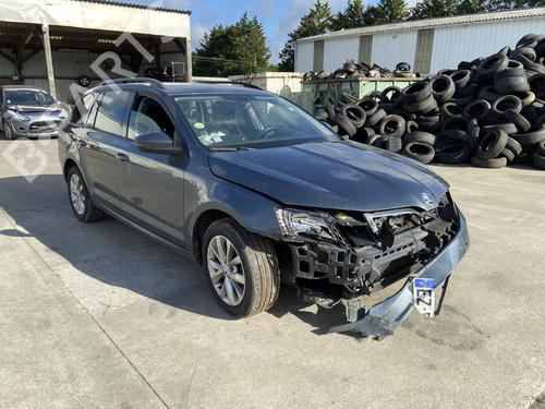 Warning switch SKODA OCTAVIA III Combi (5E5, 5E6) 1.6 TDI | BP27114663I22 - Image 4