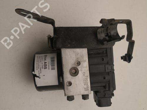 Used ABS pump ABS pump PEUGEOT 206 Hatchback (2A/C) 1.1 i (60 hp) 30151634 30151634