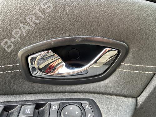 Venstre fortil invendig håndtag RENAULT SCÉNIC III (JZ0/1_) 1.5 dCi (JZ02, JZ0R) (95 hp) 31279832