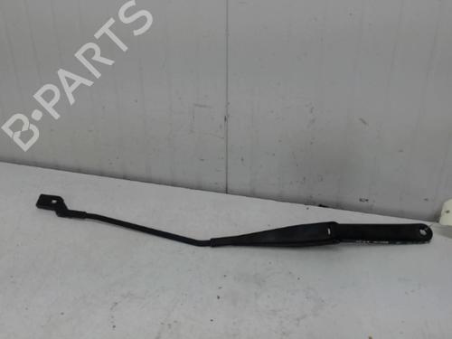 Used Front windshield wiper arm FORD KUGA I 2.0 TDCi (140 hp) 27118662