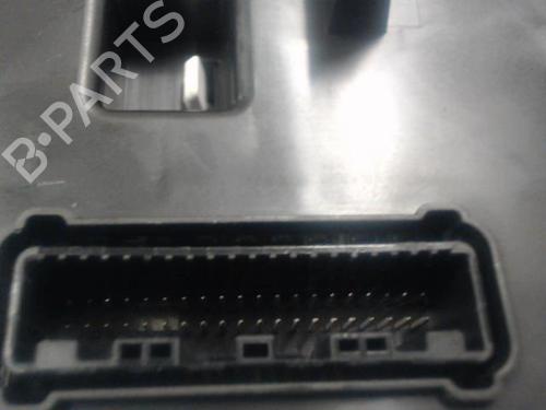 instrument-cluster-toyota-verso-_r2_-2009-2010-2011-2012-2013-2014-2015-2016-2017-2018-27133198 main image