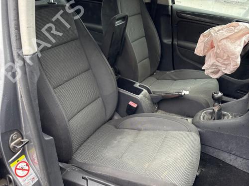 Used Right front seat Right front seat VW GOLF VI (5K1) 1.6 TDI (105 hp) 40434377 40434377
