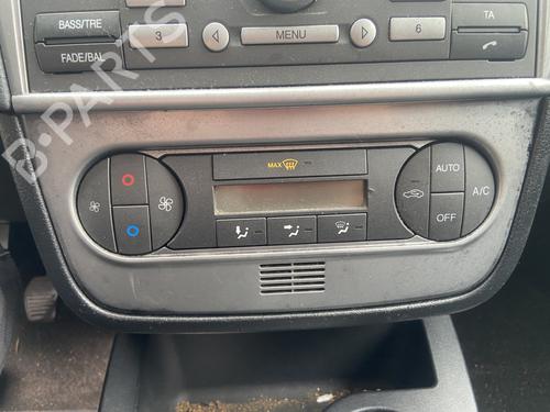 Used Climate control FORD FIESTA V (JH_, JD_) 1.4 TDCi (68 hp) 30174973