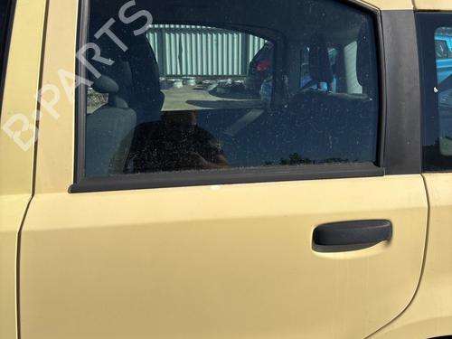 Vitre porte arrière gauche Vitre porte arrière gauche 39082986 39082986