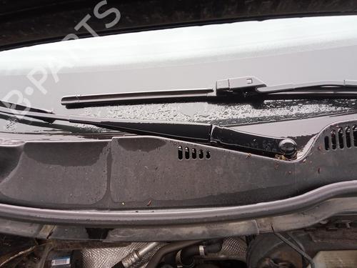 Used Front windshield wiper arm VW PASSAT B6 (3C2) 1.4 TSI (122 hp) 27137236