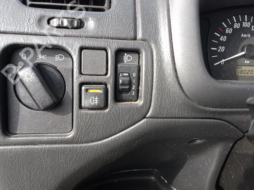 Used Headlight switch OPEL AGILA (A) (H00) 1.2 16V (F68) (75 hp) 27102386