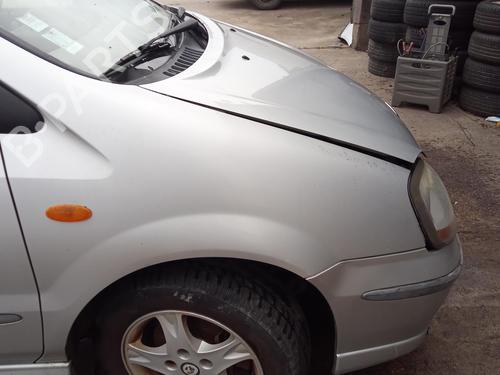 Used Right front fenders NISSAN ALMERA TINO (V10) 2.2 dCi (115 hp) 27136900