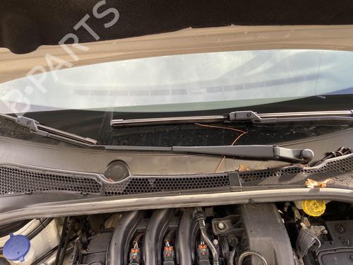 Used Front windshield wiper arm CITROËN C3 III (SX) 1.2 VTi 82 (82 hp) 30491099