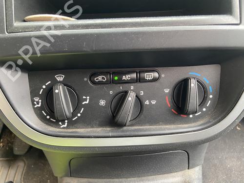 Used Climate control CITROËN C3 I (FC_, FN_) 1.4 HDi (68 hp) 33002236