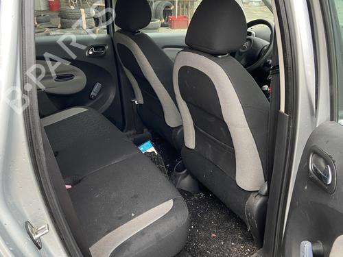 Used Rubber door seal Rubber door seal CITROËN C3 Picasso (SH_) 1.6 HDi (90 hp) 33016153 33016153