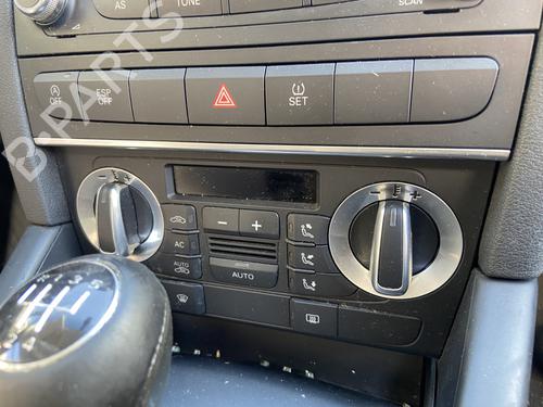 Used Warning switch AUDI A3 Sportback (8PA) 1.6 TDI (105 hp) 30438957