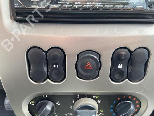 warning-switch-dacia-sandero-2008-27157157 main image