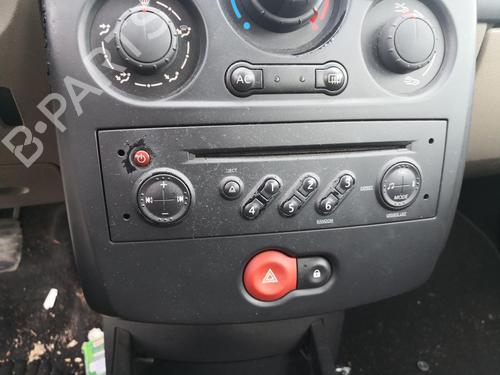 Used Warning switch RENAULT CLIO III (BR0/1, CR0/1) 1.2 16V (BR02, BR0J, BR11, CR02, CR0J, CR11) (75 hp) 27104770