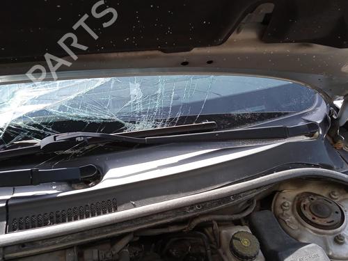 Used Front windshield wiper arm TOYOTA AVENSIS (_T25_) 2.0 D-4D (CDT250_, CDT250R) (116 hp) 27136734