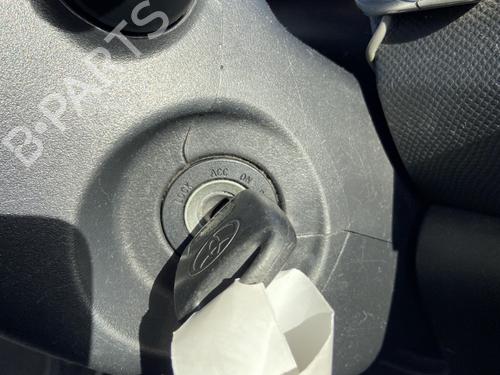 Used Ignition barrel TOYOTA YARIS (_P9_) 1.4 D-4D (NLP90_, NLP90R) (90 hp) 31953426