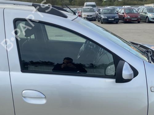 Used Front right exterior door handle Front right exterior door handle DACIA LOGAN MCV II 1.5 dCi (90 hp) 33570674 33570674