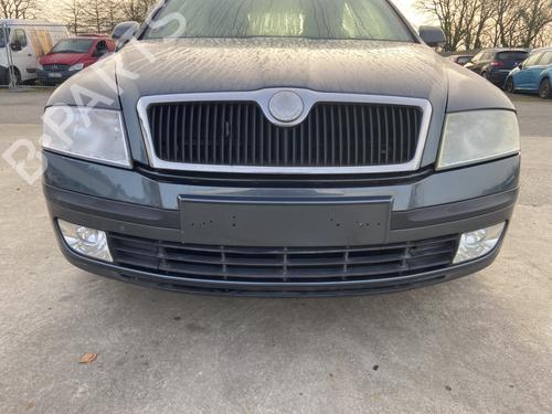 Used Front bumper reinforcement Front bumper reinforcement SKODA OCTAVIA II (1Z3) 1.9 TDI (105 hp) 32746096 32746096