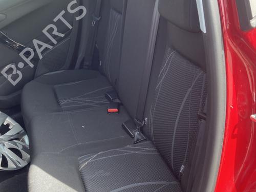 Højre bagtil invendig håndtag Højre bagtil invendig håndtag PEUGEOT 208 I (CA_, CC_) 1.4 HDi (68 hp) 33570761 33570761