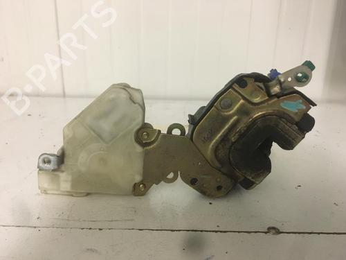 Used Front right lock NISSAN ALMERA TINO (V10) 2.2 dCi (115 hp) 27117011