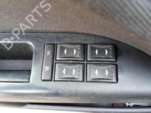 Used Left front window switch FORD MONDEO III Saloon (B4Y) 1.8 16V (110 hp) 27136714