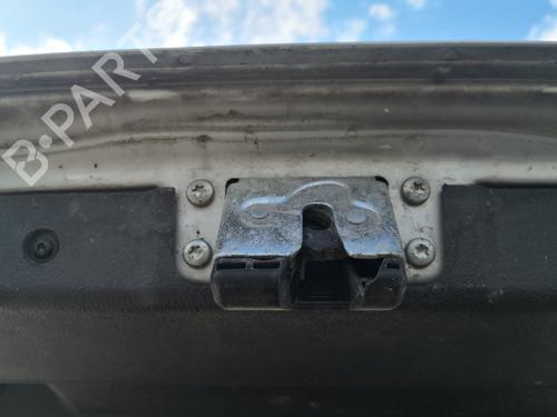 Used Tailgate lock OPEL ZAFIRA A MPV (T98) 2.2 DTI 16V (F75) (125 hp) 27104384