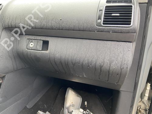 Used Glove box VW TOURAN (1T3) 1.6 TDI (105 hp) 27112602
