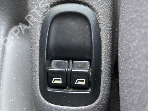 Venstre Foran elrute bryter PEUGEOT 206 Hatchback (2A/C) 1.4 i (75 hp) 30299855