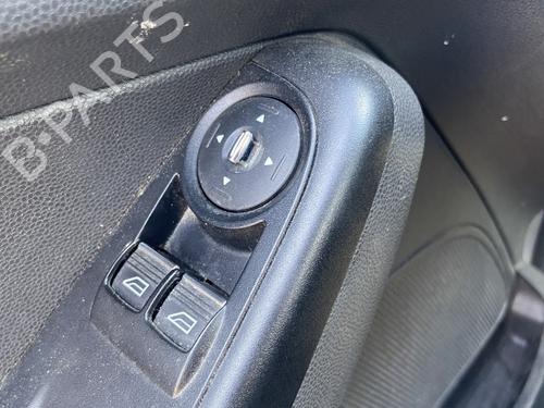 Raamschakelaar links voor FORD FIESTA VI (CB1, CCN) 1.0 EcoBoost (100 hp) 28510228