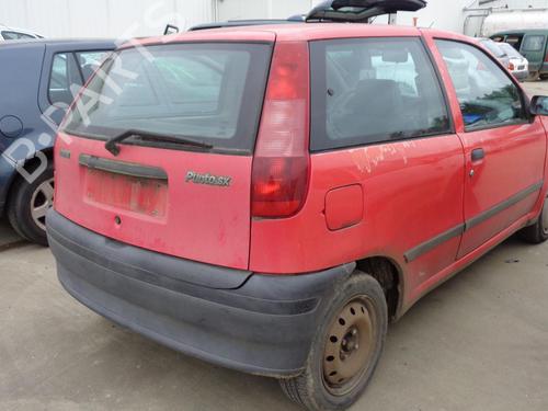 Brugte FIAT PUNTO (176_) 60 1.2 (176AP, 176AR, 176AQ, 176BB) (60 hp) 4226988