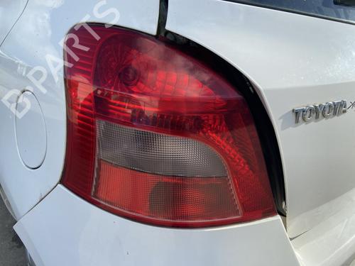 Used Left taillight TOYOTA YARIS (_P9_) 1.4 D-4D (NLP90_, NLP90R) (90 hp) 31950934