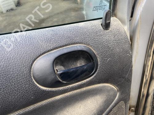 Used Rear left interior door handle Rear left interior door handle PEUGEOT 206 Hatchback (2A/C) 1.4 i (75 hp) 28730927 28730927