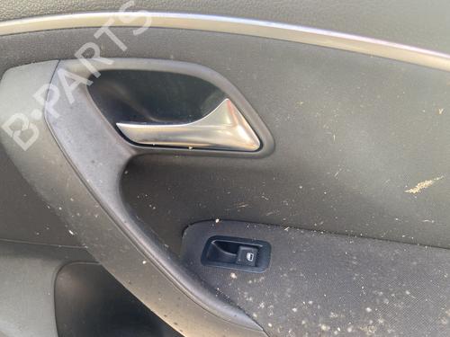 Used Right front window switch Right front window switch 38926250 38926250