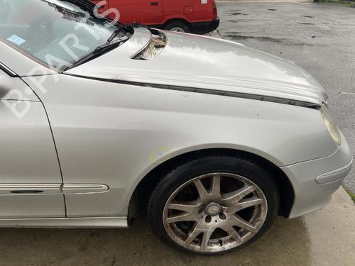 Used Right front fenders MERCEDES-BENZ CLK (C209) CLK 270 CDI (209.316) (170 hp) 28473849