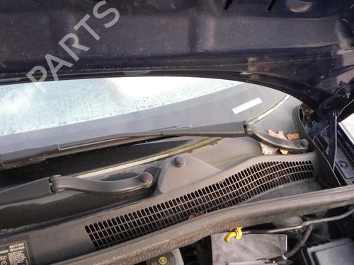 Used Front windshield wiper arm OPEL CORSA D (S07) 1.2 LPG (L08, L68) (80 hp) 27146005