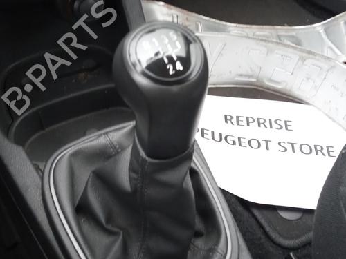 Used Gear lever OPEL CORSA D (S07) 1.2 LPG (L08, L68) (80 hp) 27141127