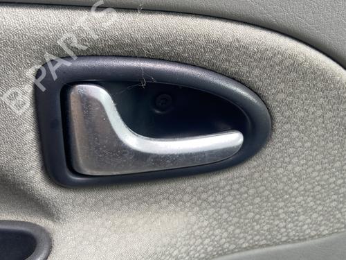 Used Rear left interior door handle RENAULT CLIO II (BB_, CB_) 1.5 dCi (B/CB07) (65 hp) 29725778