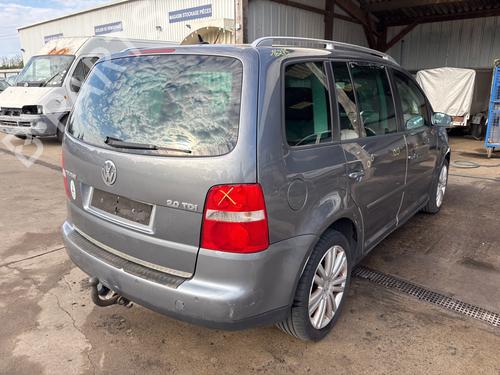 Used Right rear brake caliper Right rear brake caliper VW TOURAN (1T1, 1T2) 2.0 TDI 16V (140 hp) 39686436 39686436