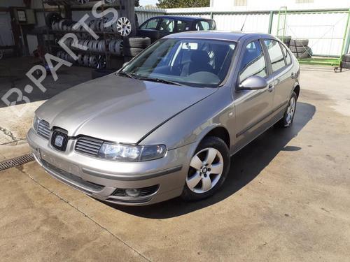 Left front fog light SEAT LEON (1M1) 1.9 TDI | BP27119345C30 