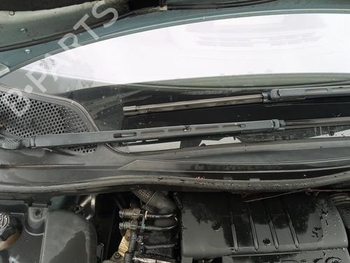 Used Front windshield wiper arm CITROËN C4 I (LC_) 1.6 HDi (109 hp) 27133818