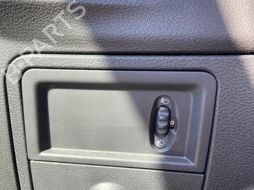 Mando luces RENAULT MODUS / GRAND MODUS (F/JP0_) 1.5 dCi 75 (75 hp) 32729806