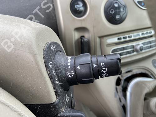 Steering column stalk RENAULT SCÉNIC II (JM0/1_) 1.9 dCi (JM14) 7701069597