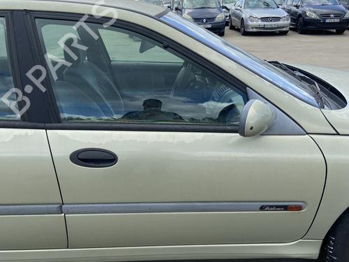 Right front door RENAULT LAGUNA I (B56_, 556_) 1.6 16V (B568, B561) 7751471386