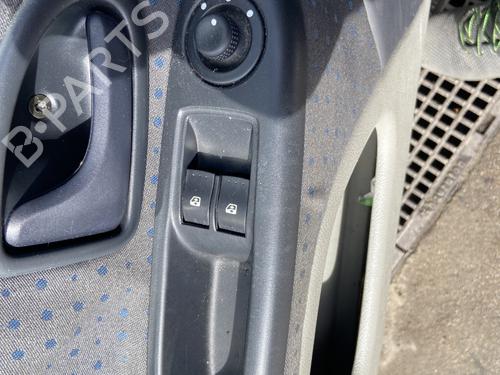 Venstre fortil elrude kontakt RENAULT CLIO II (BB_, CB_) 1.5 dCi (B/CB07) 8200542104